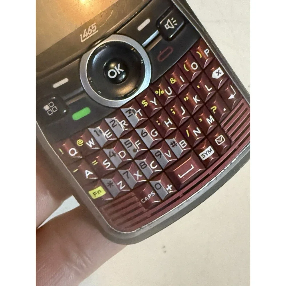 Motorola Clutch i465 - Brown and Red ( Boost Mobile ) Cellular Phone (Read)